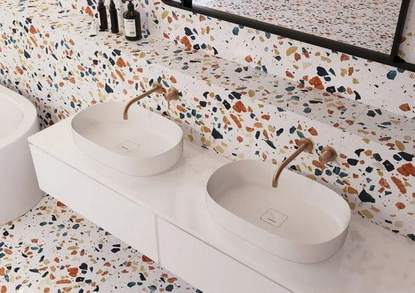 Badezimmertrends 2026: die neuesten Farben, Fliesen und Armaturen sowie zahlreiche Designideen