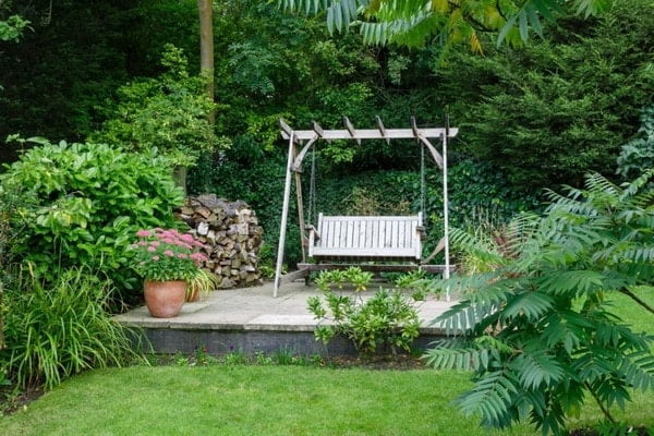 DIY Gartenschaukel aus Holz 2026